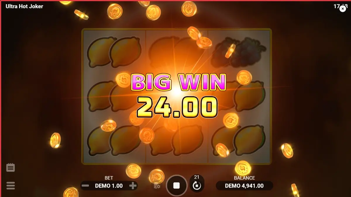 Interface do slot Ultra Hot Joker com símbolos de frutas e fogo